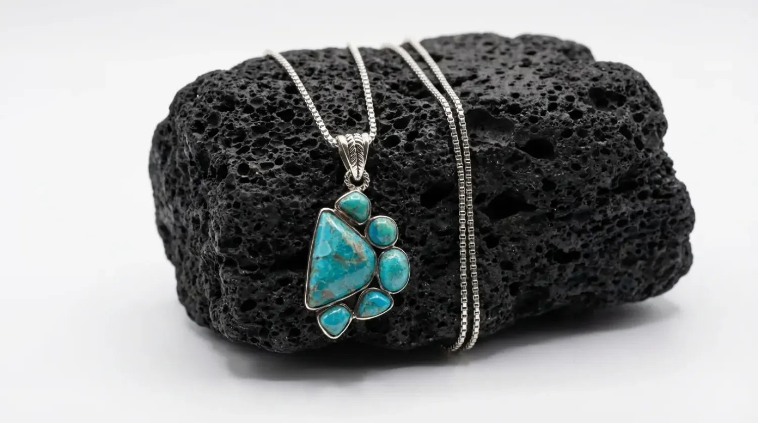 Preview: Halskette Lakota 925 Sterling Silber  mit Türkis Anhänger